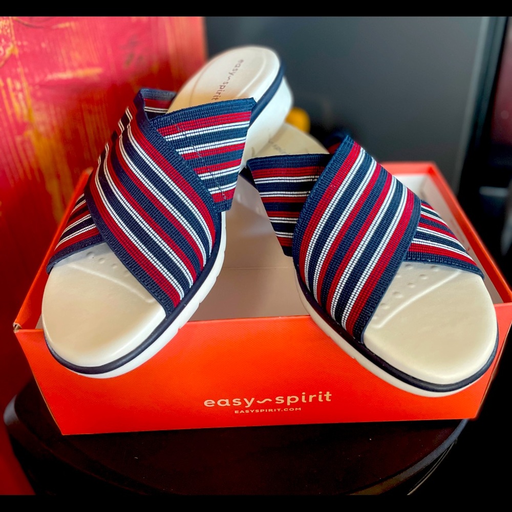 Easy Spirit slides Size 9M